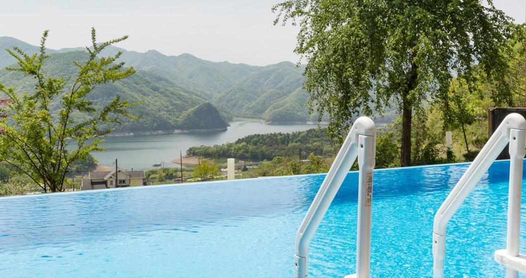 Penatess Pool Villa Chungju Esterno foto