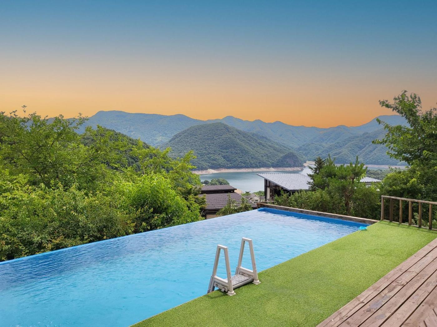 Penatess Pool Villa Chungju Esterno foto