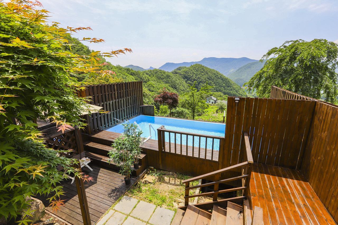 Penatess Pool Villa Chungju Esterno foto