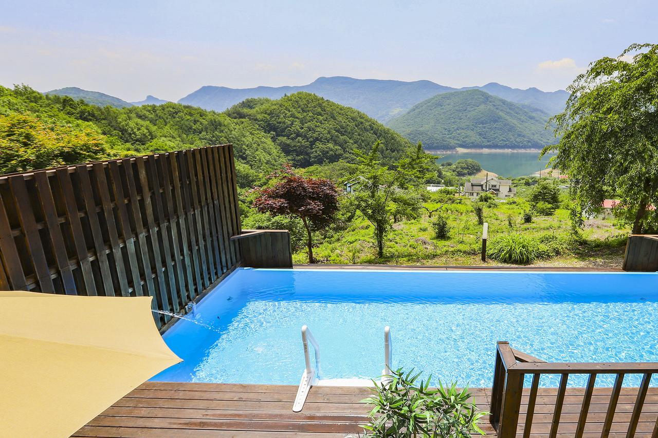 Penatess Pool Villa Chungju Esterno foto