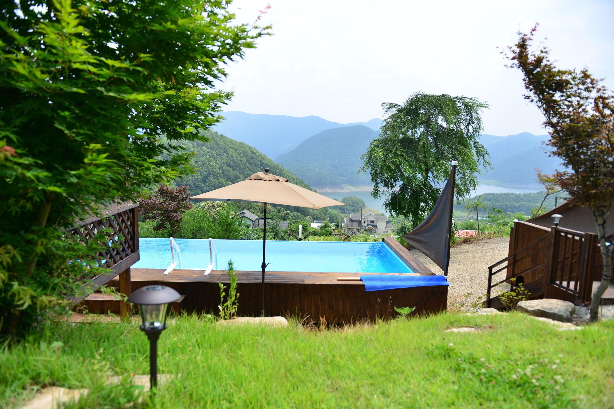 Penatess Pool Villa Chungju Esterno foto