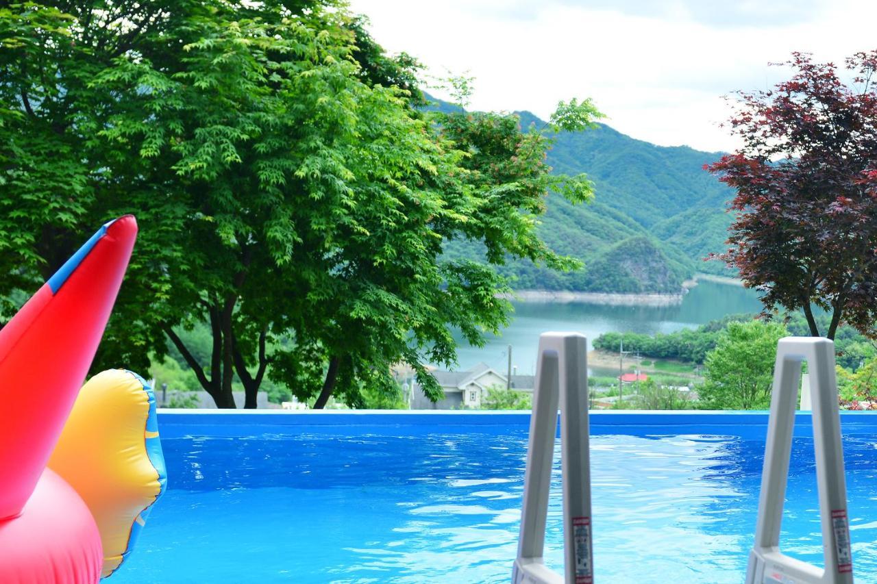 Penatess Pool Villa Chungju Esterno foto